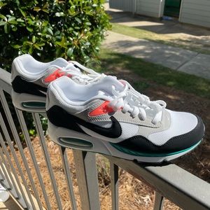 Nike Air Max Correlate ‘Black White New Green’